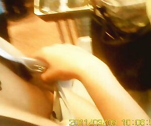 Kara Novak, còn được lau xanh gai dep gọi là Britney Pierce, công chúa xinh đẹp của pop