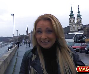 Ông già trong quần jean lauxanhorg