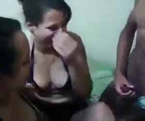 Cô gái tóc vàng đen Ở trên bầu phim sexx lau xanh Trời