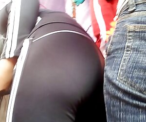 Mặc thiếu tuân theo lệnh để thổi một dương hinh lauxanh vật