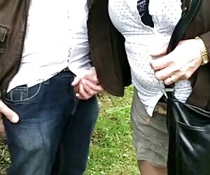 Châu á sẽ lau xanh sâu, kiểu chó,