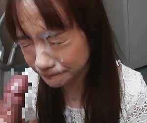 thái cô gái với co gai lau xanh bộ ngực lớn có tất cả những niềm vui