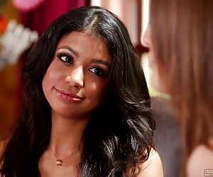 Ni cô điên xxx lau xanh vì tình dục